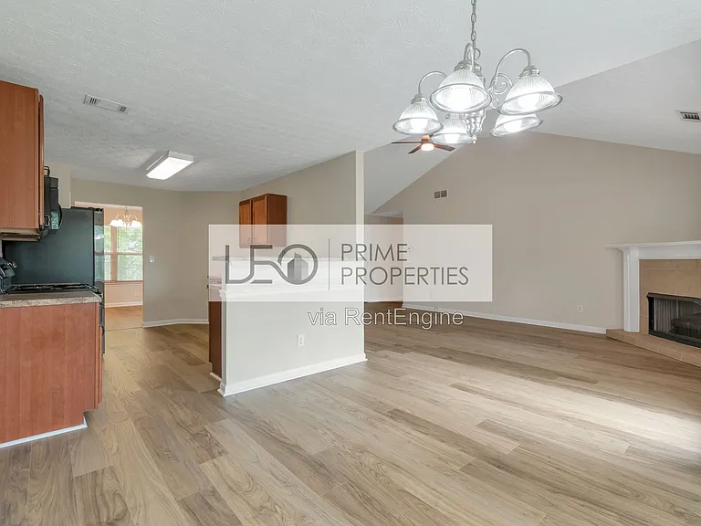 3168 Meadow Point Dr — Photo 3