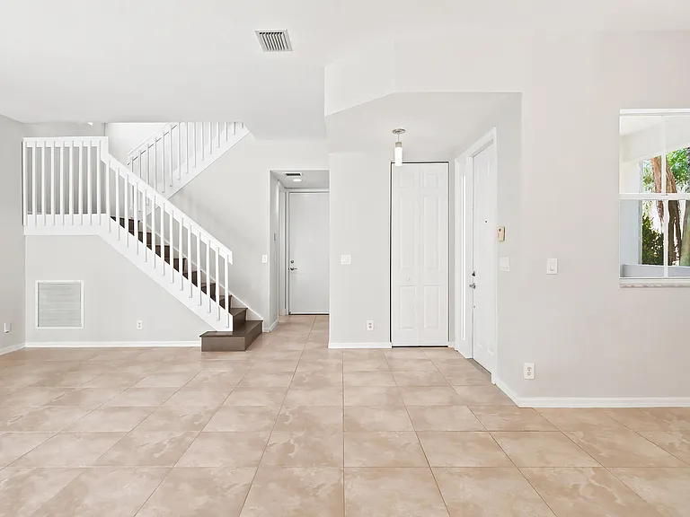 207 Isle Verde Way — Photo 18