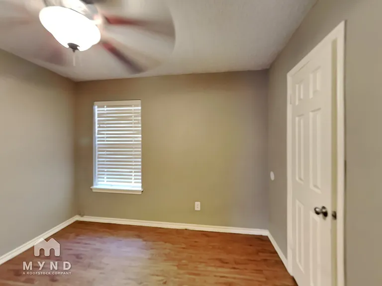 416 Carroll Ave — Photo 13