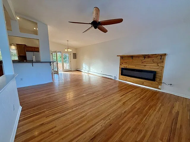 3 bed, 1240 sqft, $2,200 — Photo 3