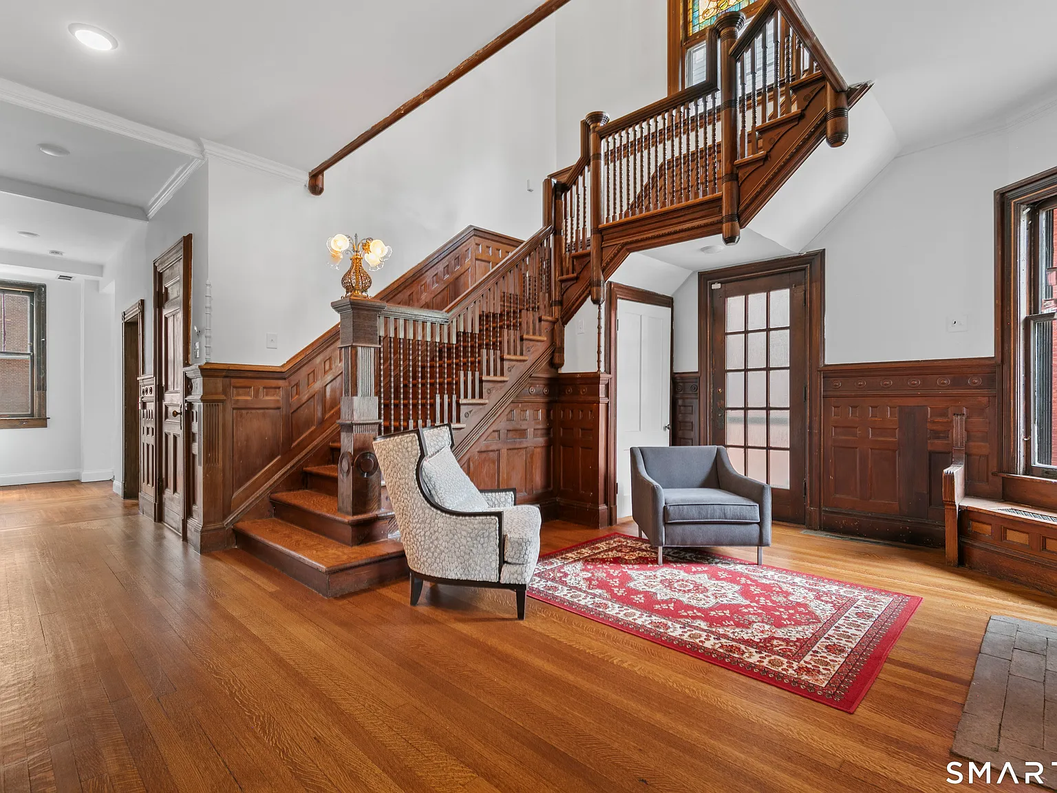 6 bed, 3.0 bath, 3100 sqft, $8,000 — Photo 2