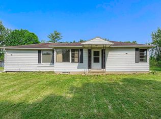 61796 Mayflower Rd, South Bend, IN 46614