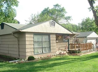 1002 Childs St, Wheaton, IL 60187