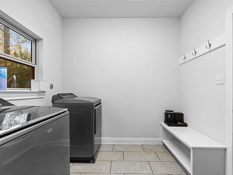 12140 Goliad Ln — Photo 23