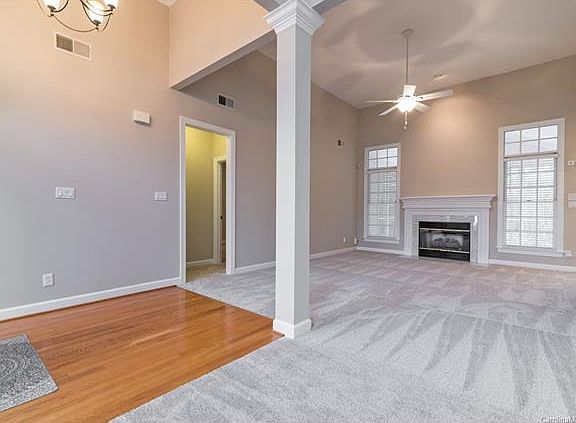 3rd image of 12444 Covington Ct