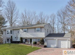 10 University Rd, East Brunswick, NJ 08816