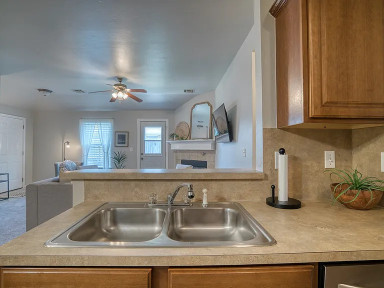 4802 SE 77th St — Photo 7