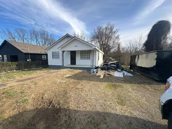 693 Granada Rd, Memphis, TN 38109