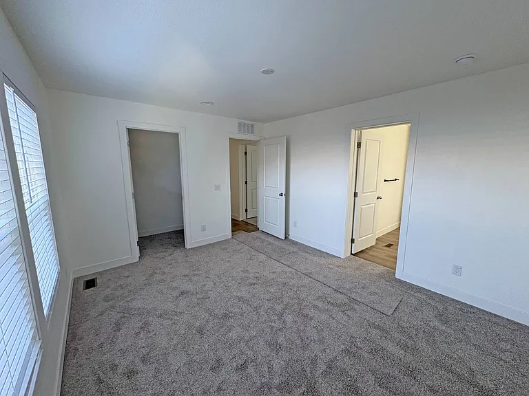 1700 State St #94 — Photo 12