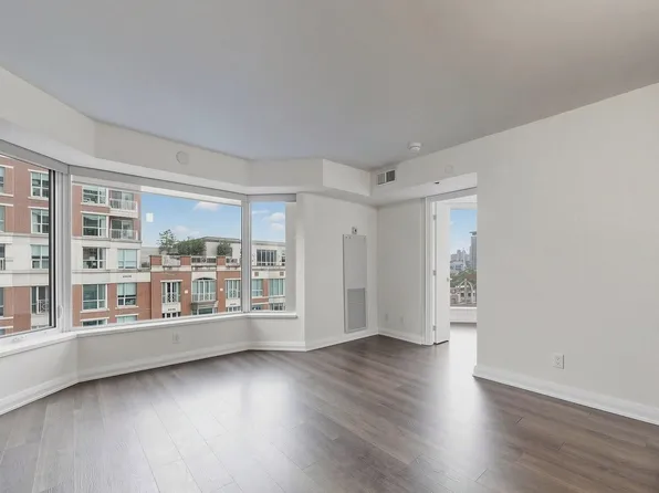 155 Yorkville Ave, Toronto, ON