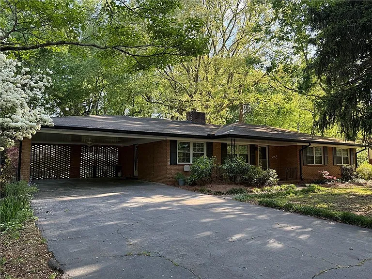782 Prince Ave — Photo 32