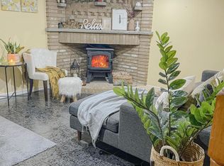 700 Brock Ave, Toronto, ON M6H 3P2