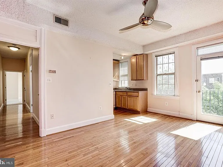1401 Columbia Rd NW #215 — Photo 11