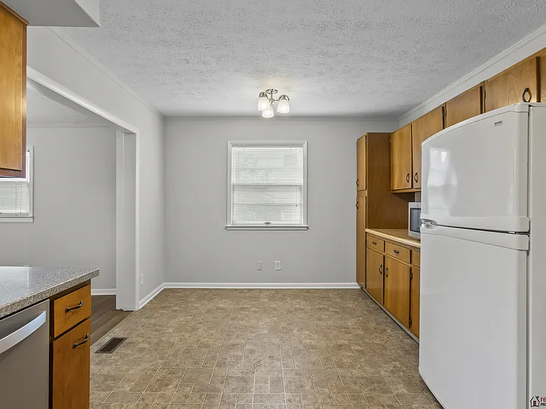 2124 Violet Rd — Photo 6