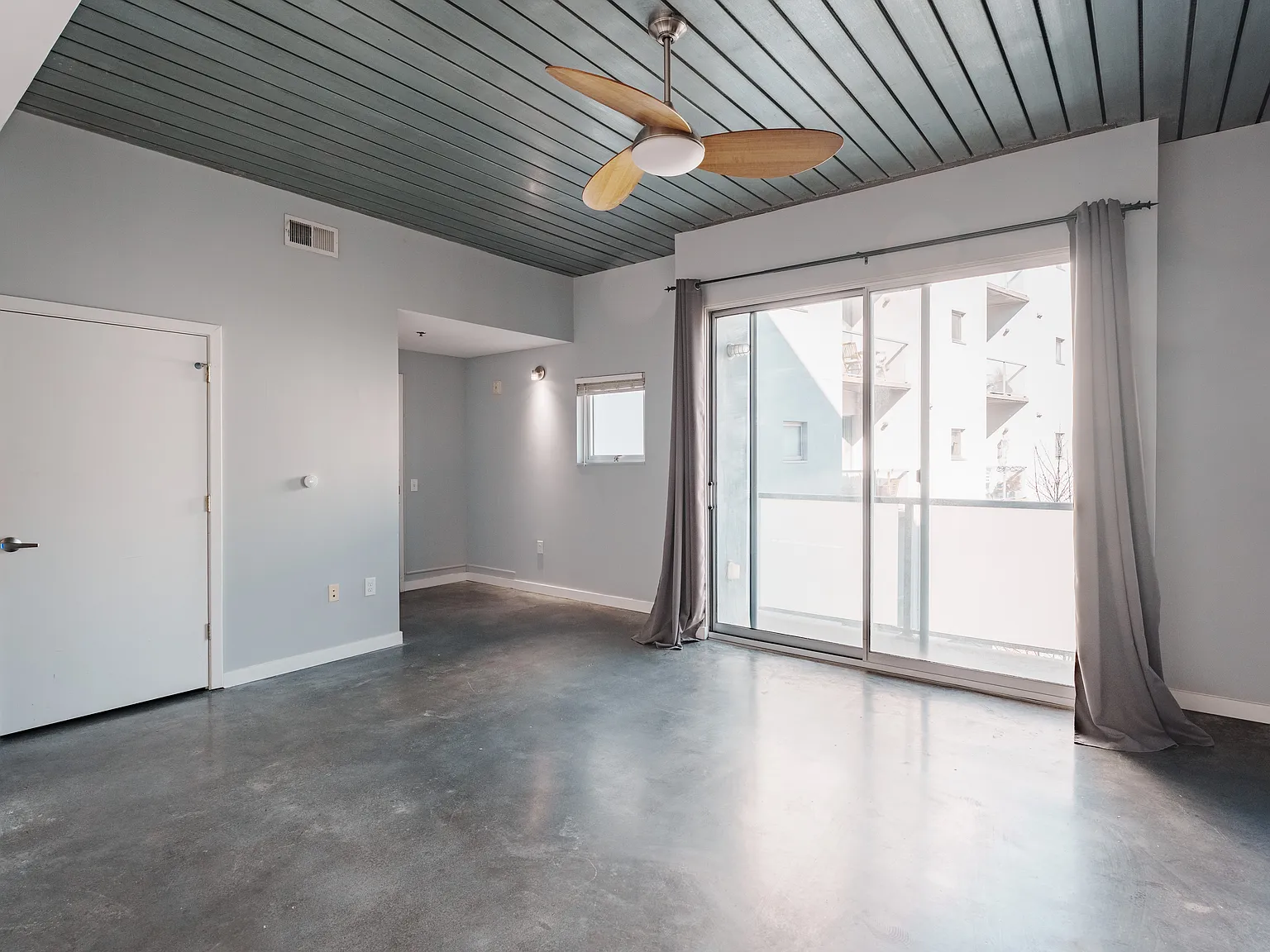 620 Glen Iris — Photo 4