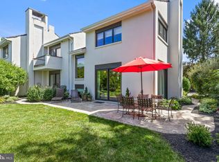 4 Brettagne, Devon, PA 19333