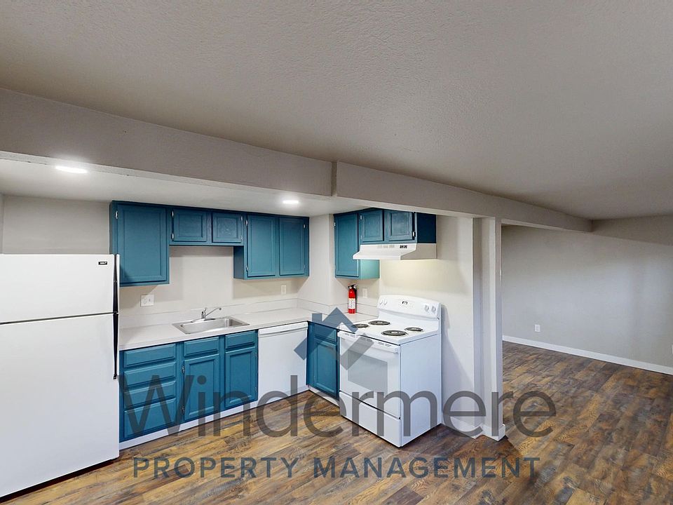 1st image of 1813 Pleasant St APT B