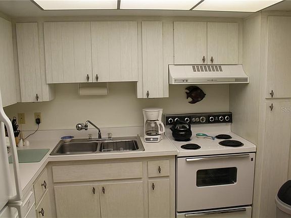 5th image of 1520 Glen Oaks Dr E Unit 147
