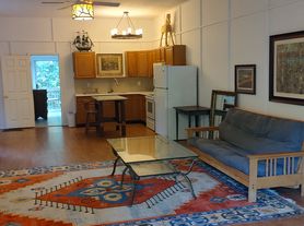 25 Little Knob Rd, Asheville, NC