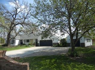 3805 E Harms Rd, Merrillville, IN 46410