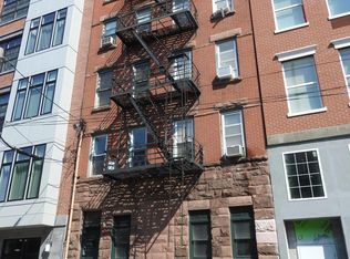 322 1st St APT 2B, Jersey City, NJ 07302