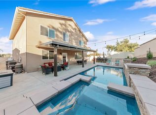 23977 Cruise Circle Dr, Canyon Lake, CA 92587