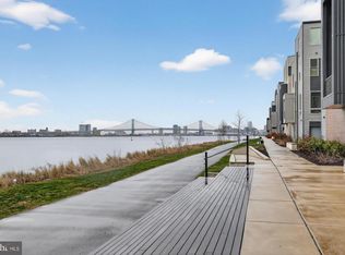 3100 Parkview Walk #210, Philadelphia, PA 19125