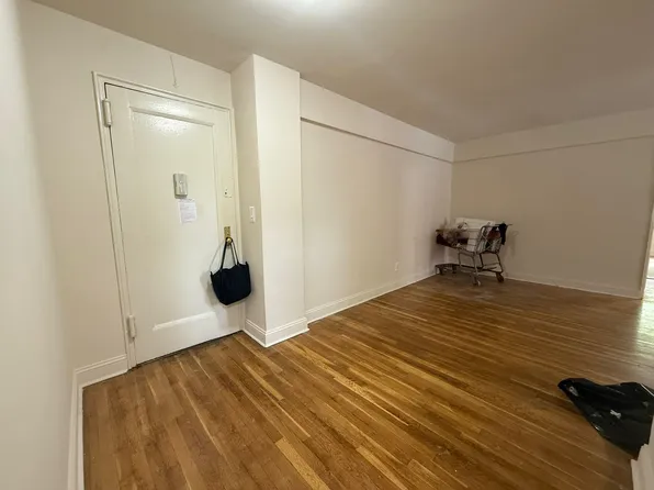 42-14 Union Street image 4 of 14