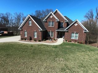 136 Woodhill Rd, Bardstown, KY 40004