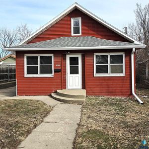1528 W 10th St, Sioux Falls, SD, 57104