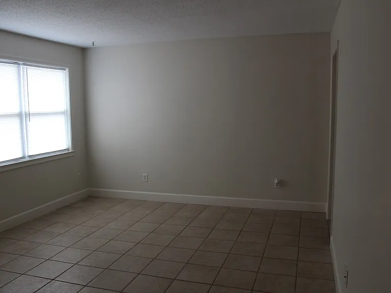 102 Greenridge Rd — Photo 13