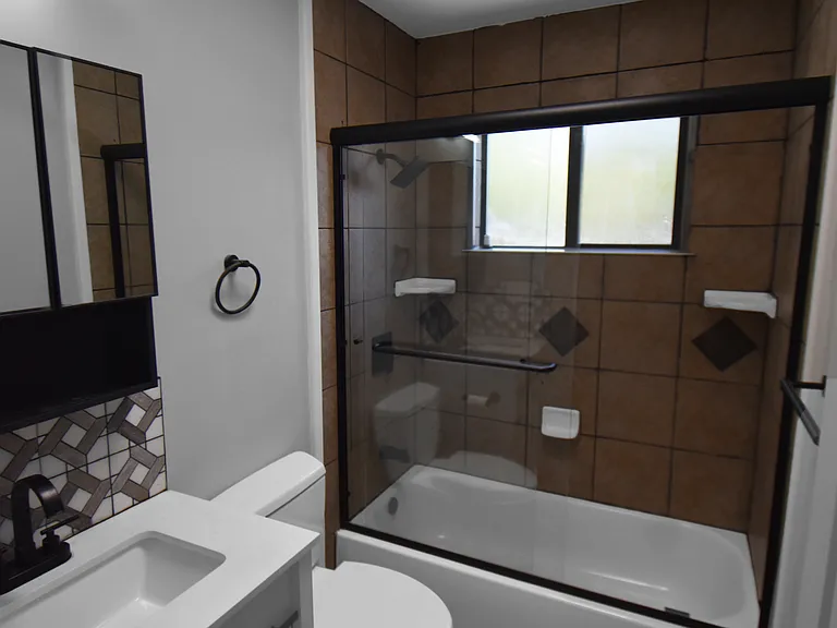5127 Red Oak Dr — Photo 10