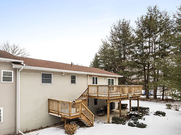 3rd image of 1606 Conklin Rd