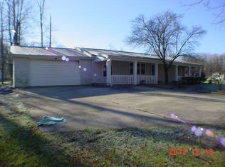 2205 Berry Rd, Amelia, OH 45102