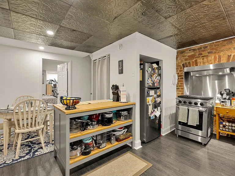 340 U St NW — Photo 30