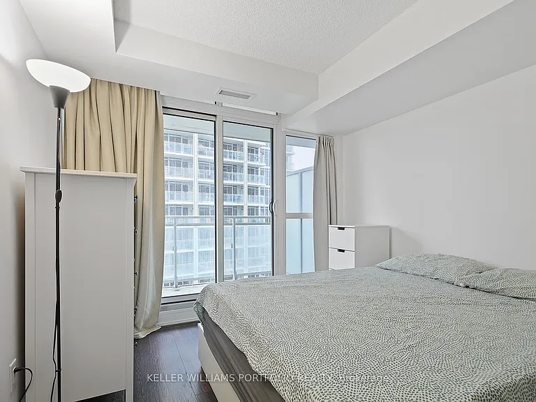 35 Bastion St #1120 — Photo 17