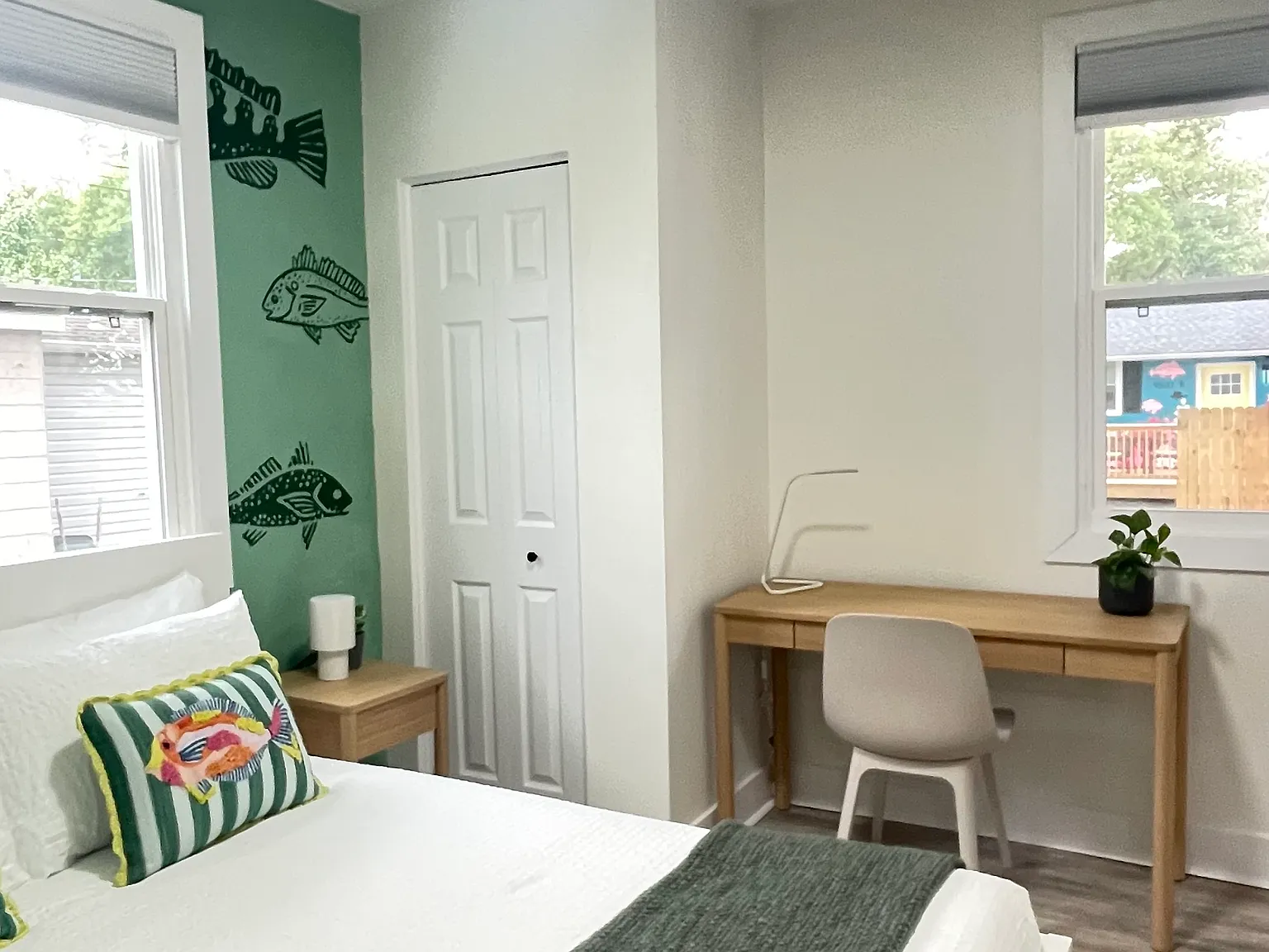2 bed, 700 sqft, $2,700 — Photo 3
