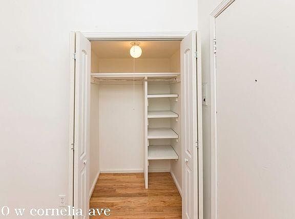 4th image of 730 W Cornelia Ave #611
