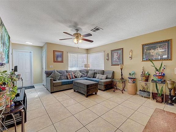 5th image of 1603 Teardrop St