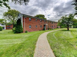 12 Colonial Dr APT A, Rocky Hill, CT 06067