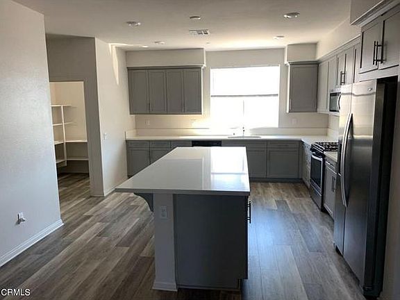 5th image of 354 Solares St