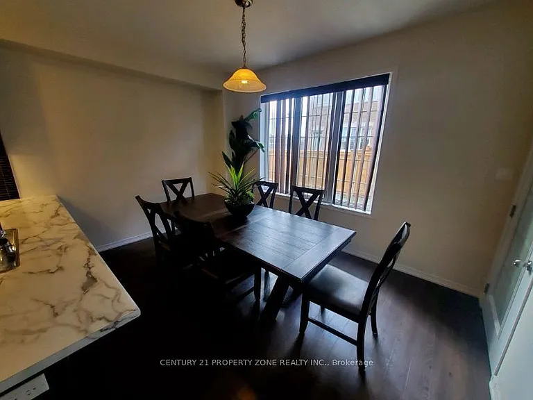 3 Baffin Cres #UPPER — Photo 5