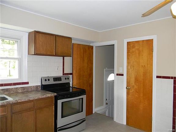 5th image of 4435 Herbert Ave