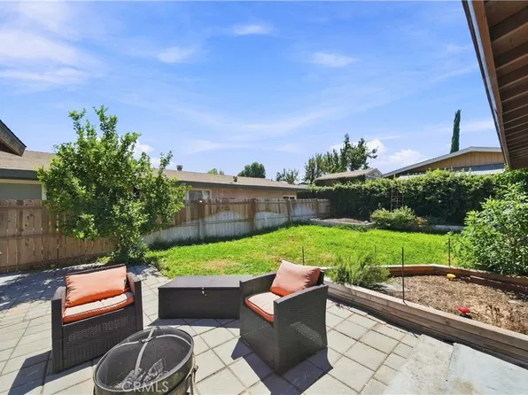 31977 Quartz Ln, Castaic, CA 91384