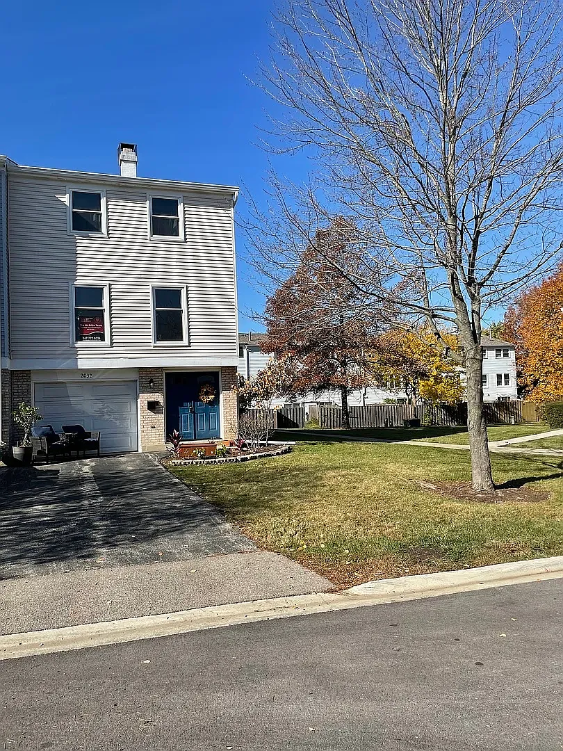 3 bed, 1.5 bath, 1686 sqft, $2,550 — Photo 1