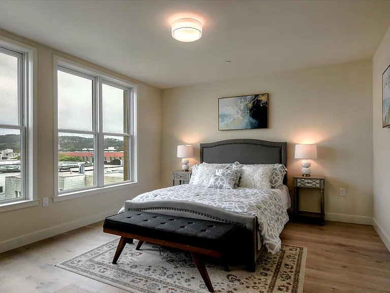2224 Clement St — Photo 15
