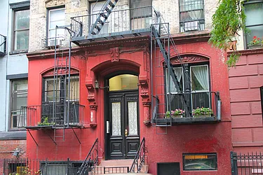 Rented by Urban Real Estate Inc