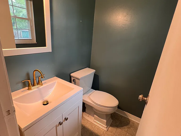 6347 Faircrest Rd — Photo 10