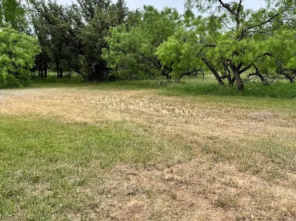 200 N Lakeside Cir, May, TX 76857