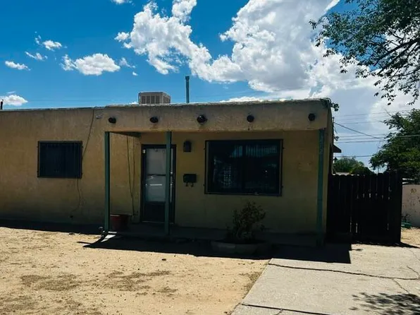 2721 Bel Air Dr NE, Albuquerque, NM 87110